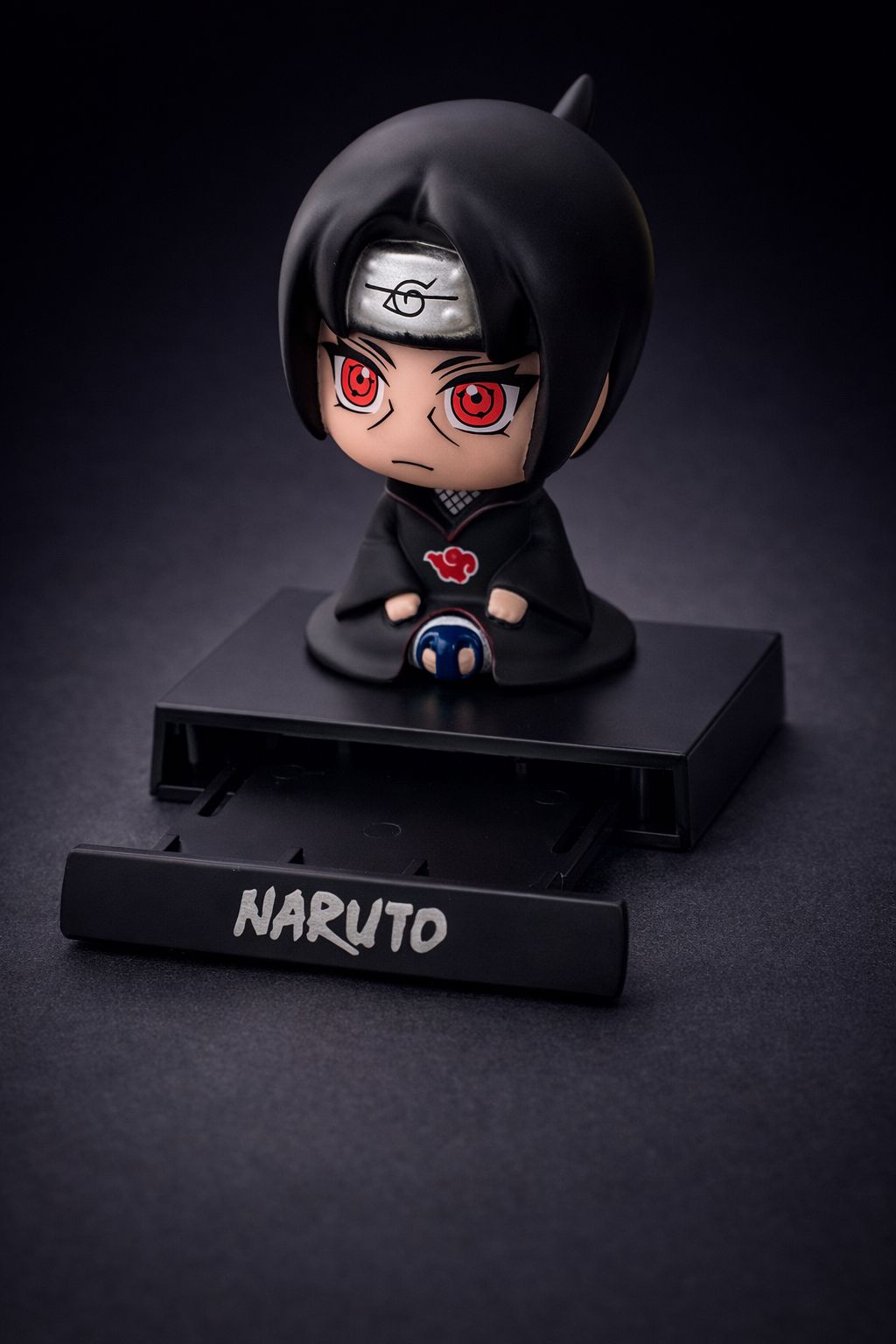 ITACHI UCIHA - BOBBLE HEAD ACTION FIGURE